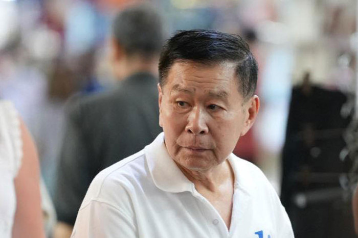 Лидер партии Сери Руам Тай подает жалобу на назначение министра Таманата